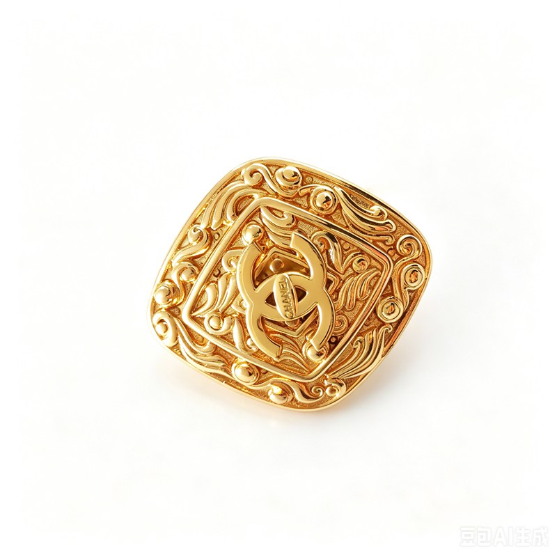 cc retro brooch