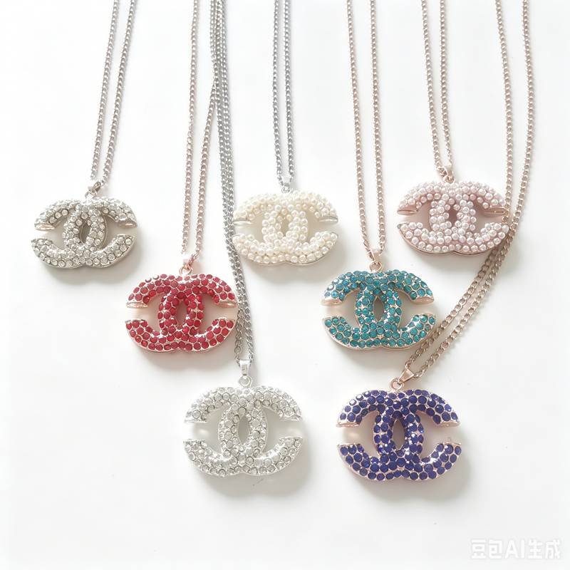 Rhinestone CC necklace