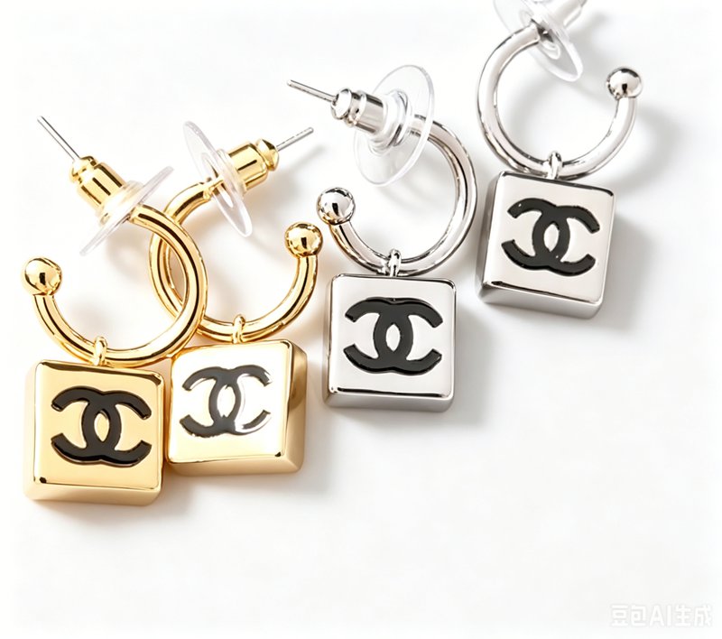 squar CC earring
